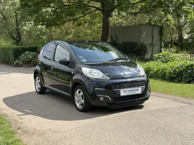 Used Peugeot 107 Allure 2013 Black Hatchback