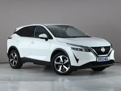 Used Nissan Qashqai N-Connecta 140 HP (102 kW) 2022 White SUV
