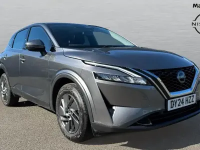 Begagnad Nissan Qashqai Acenta Premium 158 HK (116 kW) 2024 Grå SUV