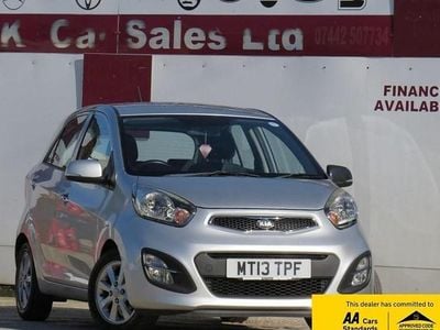 Used Kia Picanto 68 HP (50 kW) 2013 Silver Hatchback