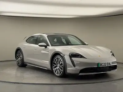 Usado Porsche Taycan Cross Turismo 419 kW (571 HP) 2022 Cinzento Carrinha