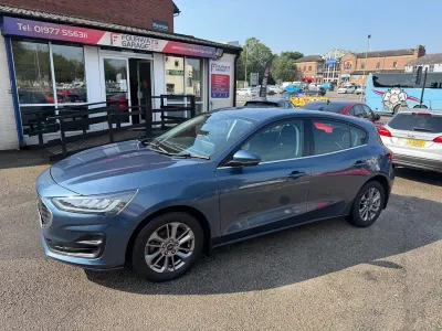 Used Ford Focus Titanium 2022 Blue Hatchback