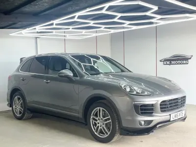 Used Porsche Cayenne 262 HP (192 kW) 2016 Grey SUV