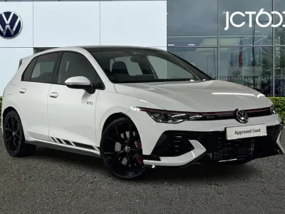 Used VW Golf VIII GTI Clubsport 300 HP (220 kW) 2025 White Hatchback