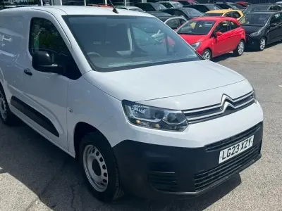 Used Citroën Berlingo 2023 White MPV