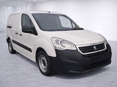 Used Peugeot Partner 100 HP (73 kW) 2017 White