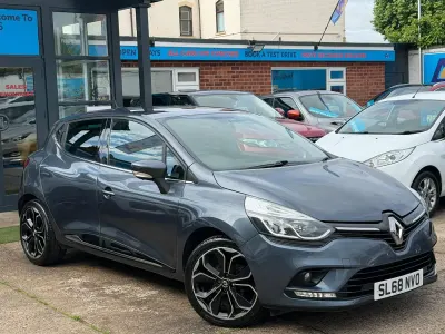 Used Renault Clio Iconic 90 HP (66 kW) 2018 Grey Hatchback