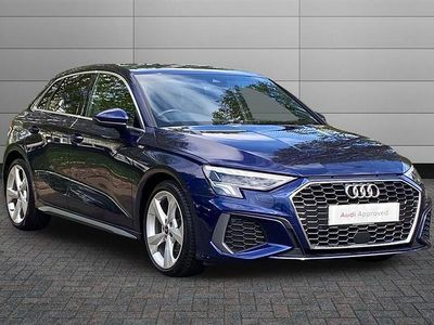 Usado Audi A3 S-Line 110 HP (80 kW) 2023 Azul Sedan
