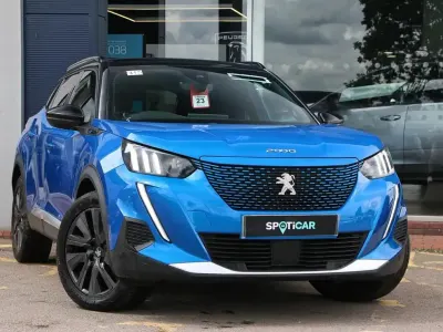 Used Peugeot e-2008 Premium 100 kW (136 HP) 2023 Blue SUV