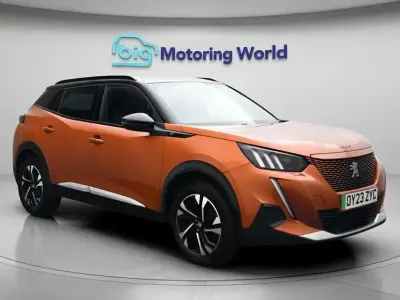 Used Peugeot e-2008 GT 100 kW (136 HP) 2023 Orange SUV