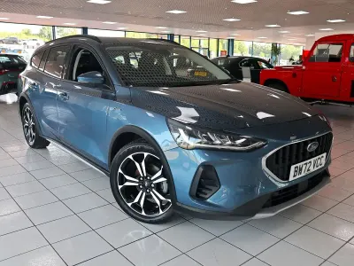 Used Ford Focus Active X 125 HP (91 kW) 2023 Blue Estate