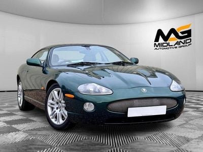 Używany Jaguar XKR Supercharged 400 KM (294 kW) 2024 Zielony Coupe