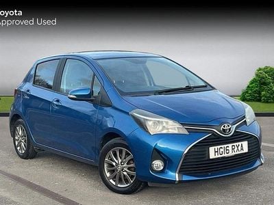 Used Toyota Yaris Multidrive S 99 HP (72 kW) 2016 Island blue Hatchback