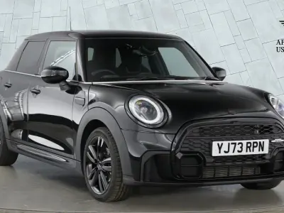 Used Mini Cooper Hatch 134 HP (98 kW) 2024 Black Hatchback