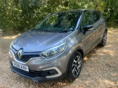 Used Renault Captur Iconic 90 HP (66 kW) 2018 Grey/black SUV