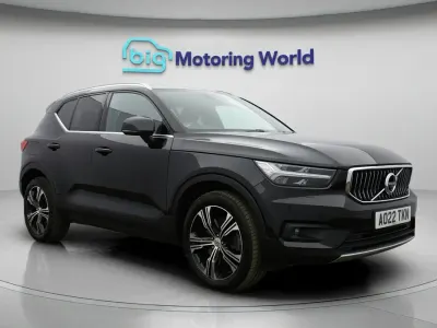 Begagnad Volvo XC40 Ultimate 258 HK (189 kW) 2022 Svart SUV