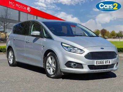 Używany Ford S-MAX Titanium 147 KM (108 kW) 2016 Srebrny Minivan