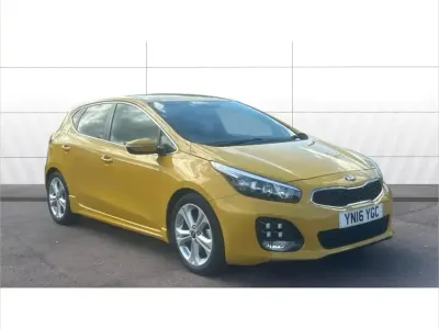 Used Kia Ceed GT-Line 118 HP (86 kW) 2016 Yellow Hatchback