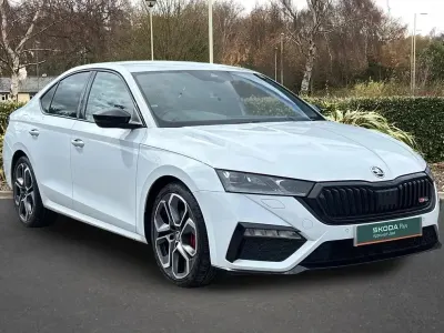 Used Skoda Octavia vRS 196 HP (144 kW) 2023 Moon white metallic Hatchback