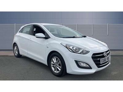 used Hyundai i30 1.6 CRDi Blue Drive SE 5dr Diesel Hatchback