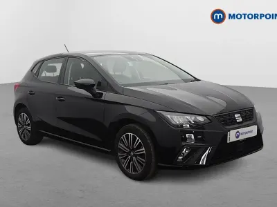 Usado Seat Ibiza SE Technology 2023 Negro Utilitario