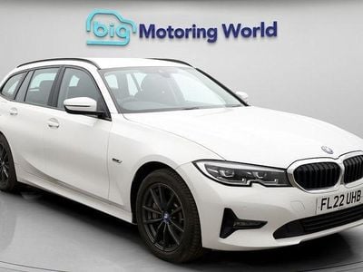 Used BMW 330e 292 HP (214 kW) 2022 White Estate