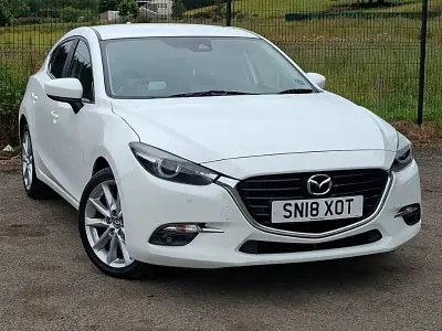Used Mazda 3 Inclusive 120 HP (88 kW) 2018 White Hatchback
