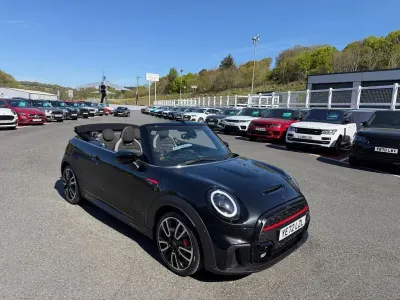 Usado Mini John Cooper Works Cabriolet 231 CV (169 kW) 2022 Negro Descapotable