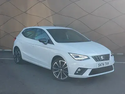 Begagnad Seat Ibiza XCELLENCE Lux 95 HK (69 kW) 2024 Vit Halvkombi