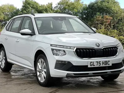 Used Skoda Kamiq SE 85 HP (62 kW) 2025 Moon white metallic SUV