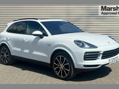Usado Porsche Cayenne Platinum Edition 462 CV (339 kW) 2022 Blanco SUV