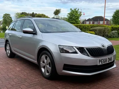 Używany Skoda Octavia 115 KM (84 kW) 2019 Szary Kombi