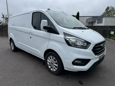 Used Ford Transit Custom Limited 130 HP (95 kW) 2021 White Van
