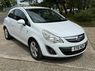 Used Vauxhall Corsa 2011 White Hatchback