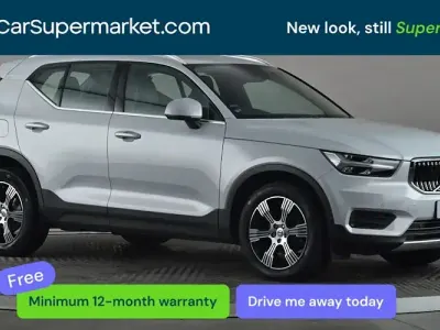Usado Volvo XC40 Inscription 163 CV (119 kW) 2021 Plateado SUV