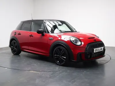 Usado Mini Cooper S Hatch 178 HP (130 kW) 2021 Vermelho Citadino