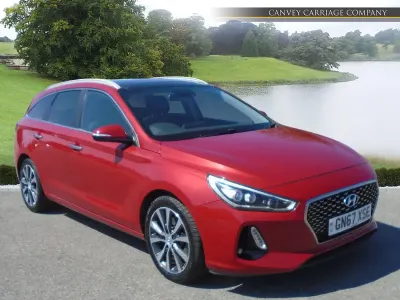 Used Hyundai i30 Premium SE 140 HP (102 kW) 2017 Red Estate