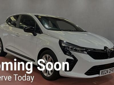 Used Renault Clio V Evolution 2024 White Hatchback
