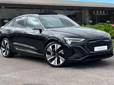 Used Audi Q8 e-tron Comfort 250 kW (340 HP) 2023 Black SUV