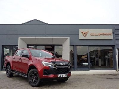 New Isuzu D-Max 163 HP (119 kW) 2025 Red Pickup