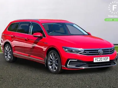 Usado VW Passat Advance 218 HP (160 kW) 2020 Vermelho Carrinha