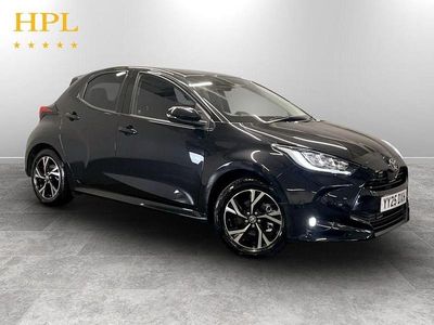 Used Toyota Yaris Hybrid Design 116 HP (85 kW) 2025 Black Hatchback