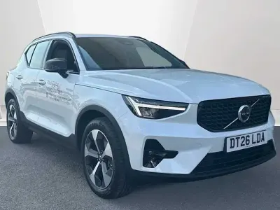 Used Volvo XC40 Plus 163 HP (119 kW) 2026 White SUV