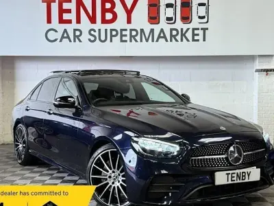 Used Mercedes E200 AMG line 200 HP (147 kW) 2022 Blue Sedan