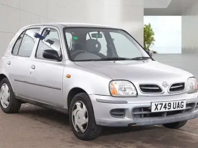 Used Nissan Micra S 60 HP (44 kW) 2000 Silver Hatchback