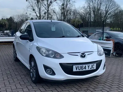Używany Mazda 2 Edition 84 KM (61 kW) 2014 Biały Hatchback