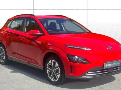 Second-hand Hyundai Kona SE 100 kW (136 CP) 2023 Roșu SUV