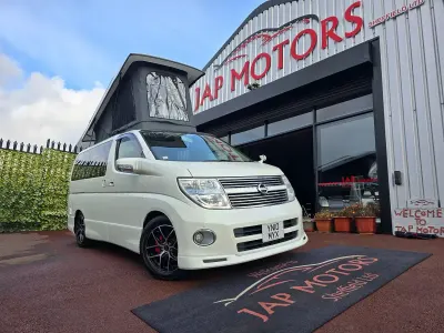 Usado Nissan Elgrand 2025 Negro Monovolumen