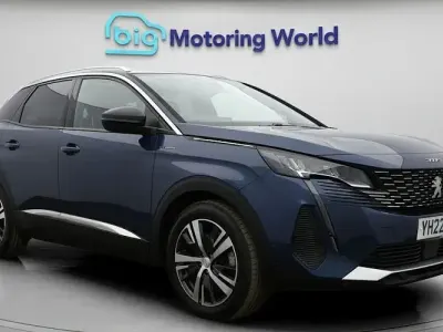 Used Peugeot 3008 Allure Premium 300 HP (220 kW) 2022 Blue SUV
