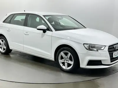 Used Audi A3 114 HP (83 kW) 2019 White Sedan